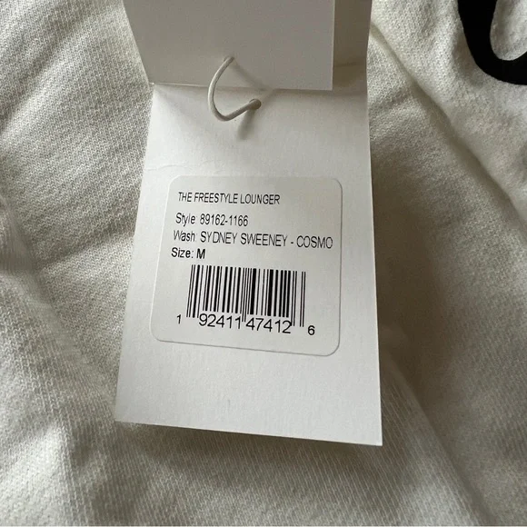 Mother Denim x Cosmopolitan Sydney Sweeney Unisex Sweatshirt Crewneck NWT - Picture 8 of 12